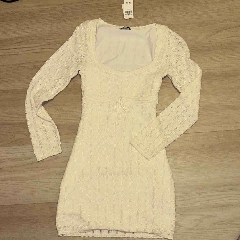 Hollister Cream Long Sleeve Knit Bodycon Dress